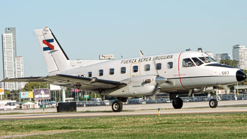 Hoy modernizado para la FAB, el “Bandeirante” fue el primer éxito internacional de Embraer.